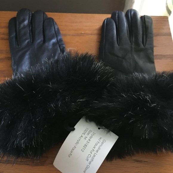 Real Leather Gloves, Faux Fur - Size Medium Woman  NWT  Gorgeous Ki1 - Picture 1 of 6